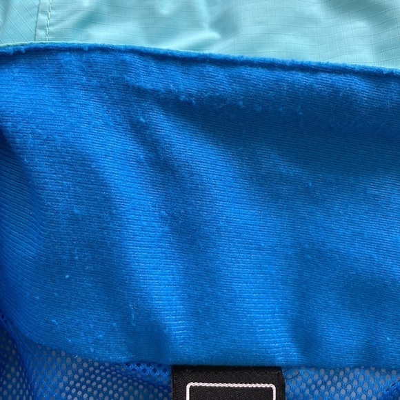 SzM The North Face Hyvent zip up hooded Anorak in a light sky blue GUC - Picture 16 of 16